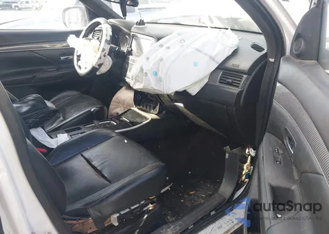 2019 Mitsubishi Outlander Sel z USA, uszkodzony, nr VIN JA4AD3A34KZ040108